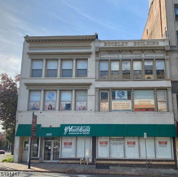 Property Image for 302 Main St