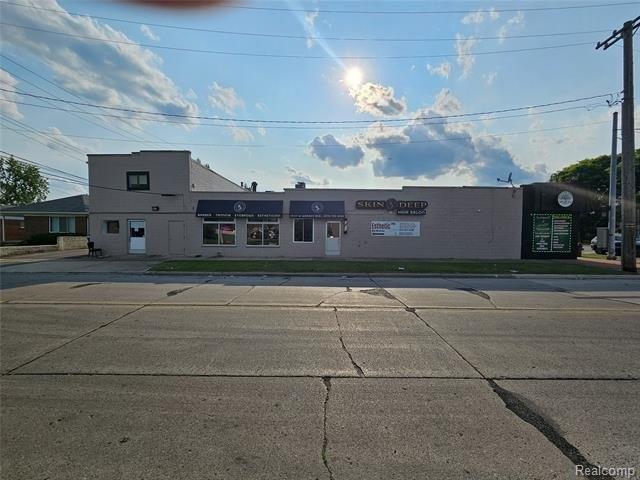 Property Image for 25411 W Warren Street