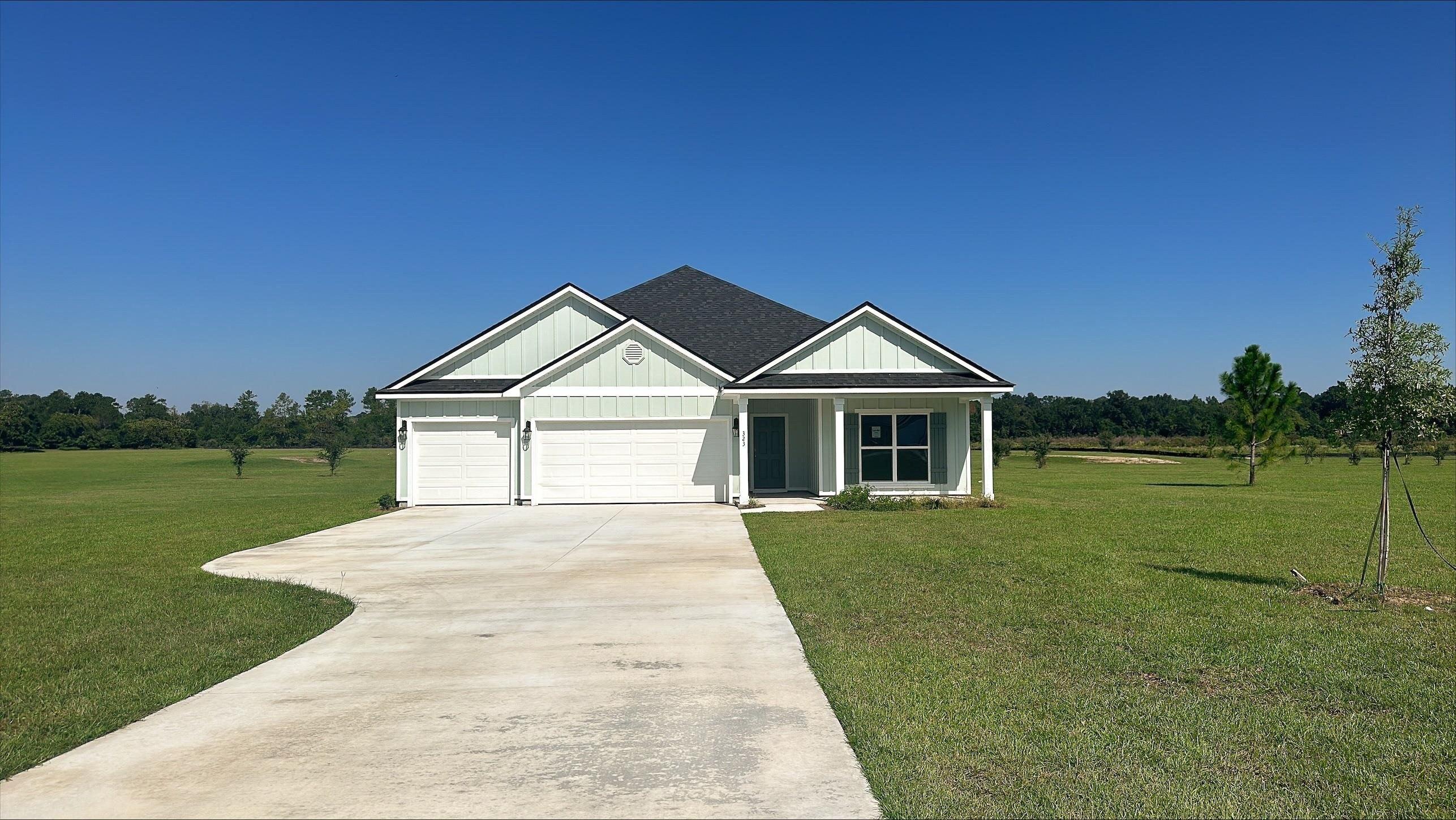 323 Golden Loop, Crawfordville, FL 32327 - MLS# 373006 | CENTURY 21