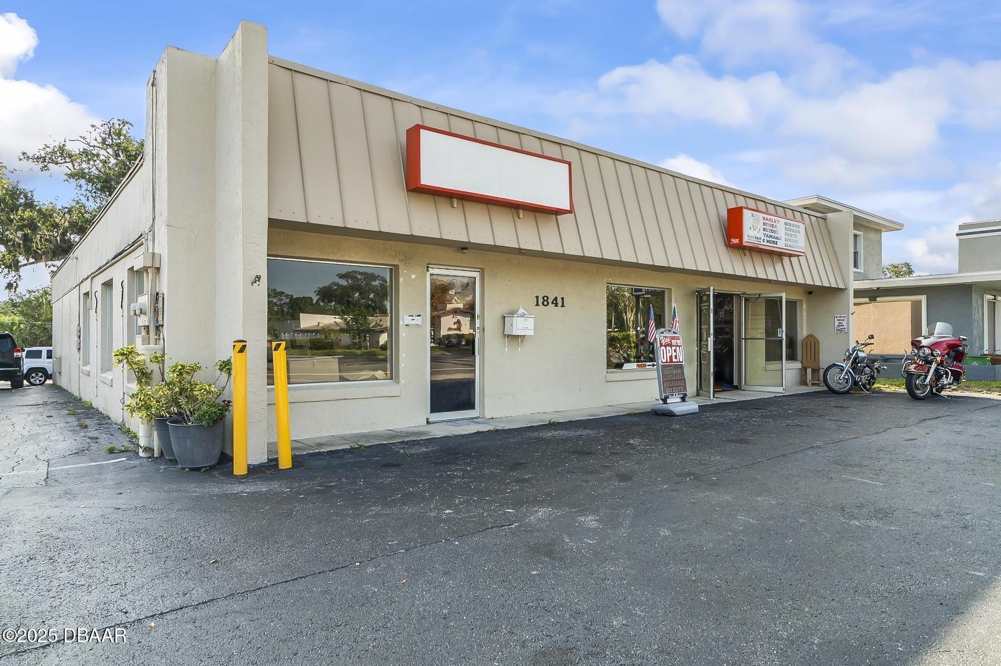 Property Image for 1841 S Ridgewood Avenue