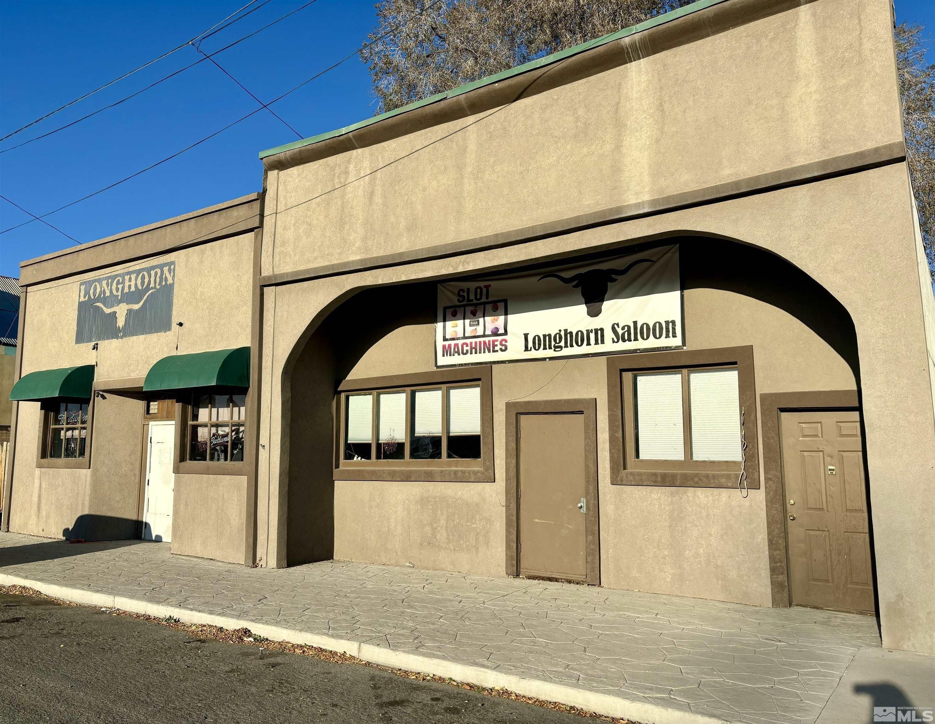 Property Image for 925 & 935 W Broadway Avenue