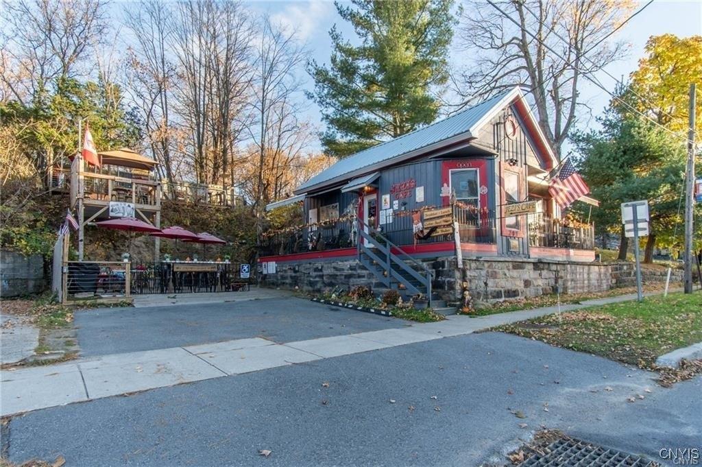 Property Image for 209 Commercial Street