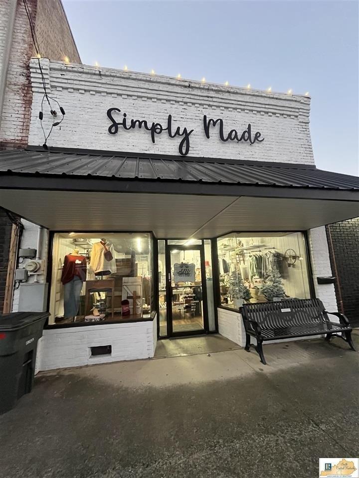 Property Image for 207 N Main Street