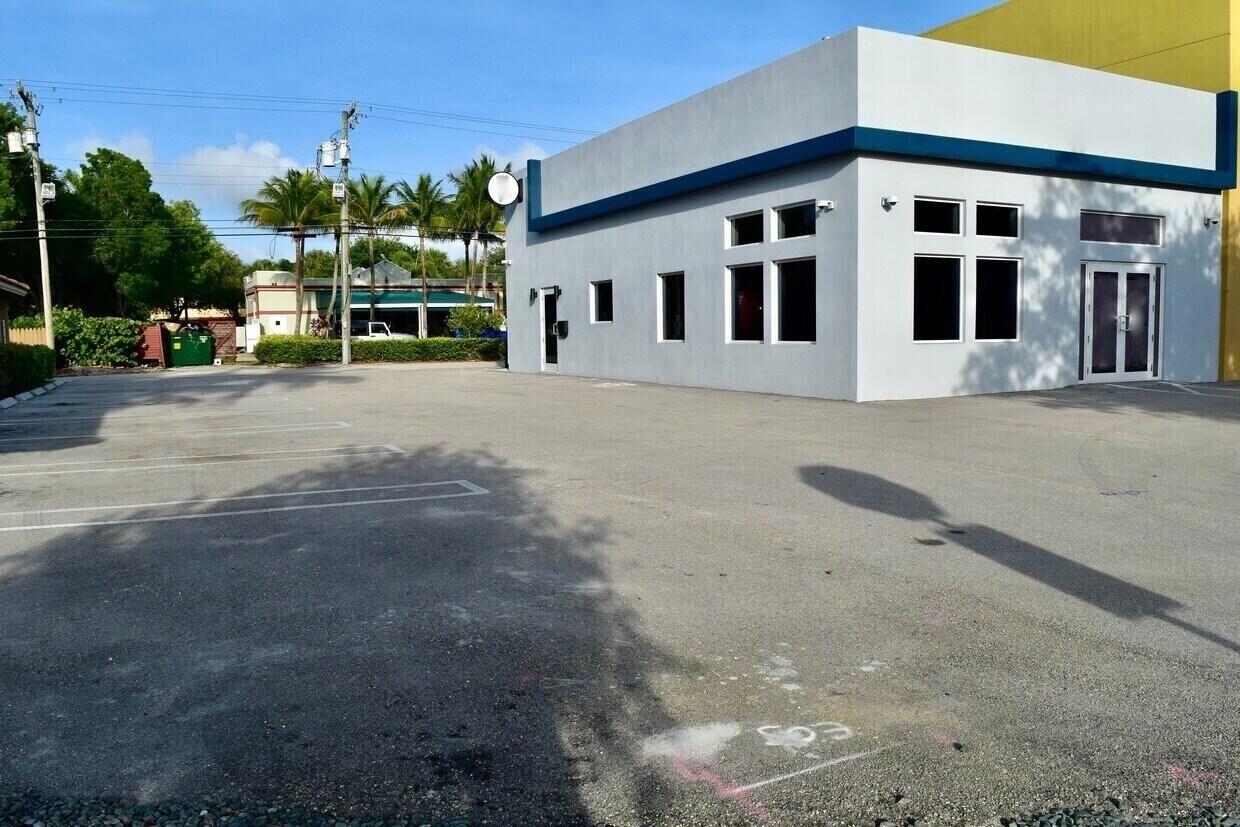 Property Image for 215 NE 5th Avenue