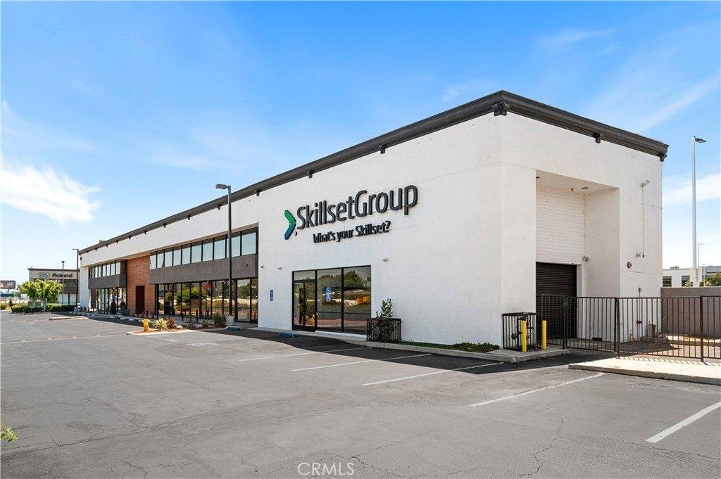 Property Image for 800 E Dyer Road