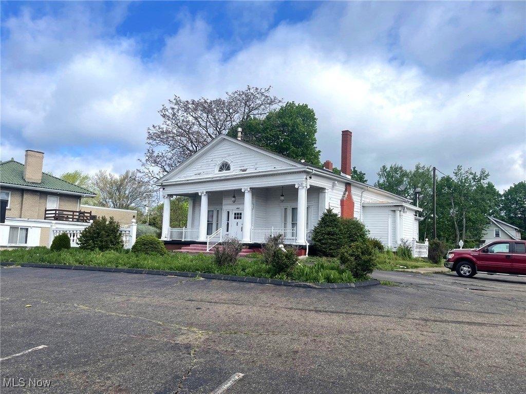 Property Image for 4905 Tuscarawas Street W