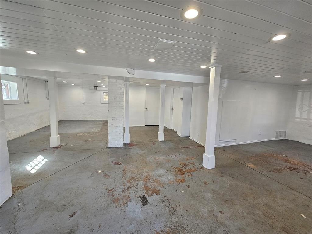 Property Image for 1517 W Magnolia