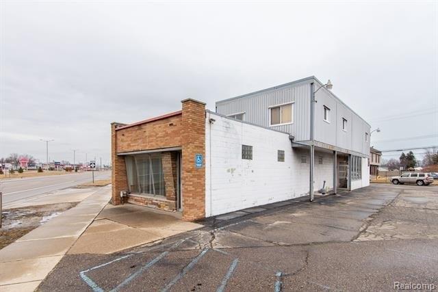 Property Image for 28640 GRATIOT Avenue