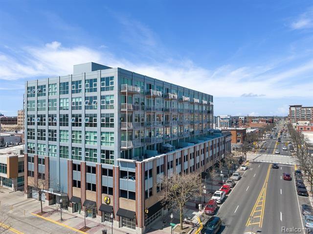 Property Image for 100 W 5TH Street 606