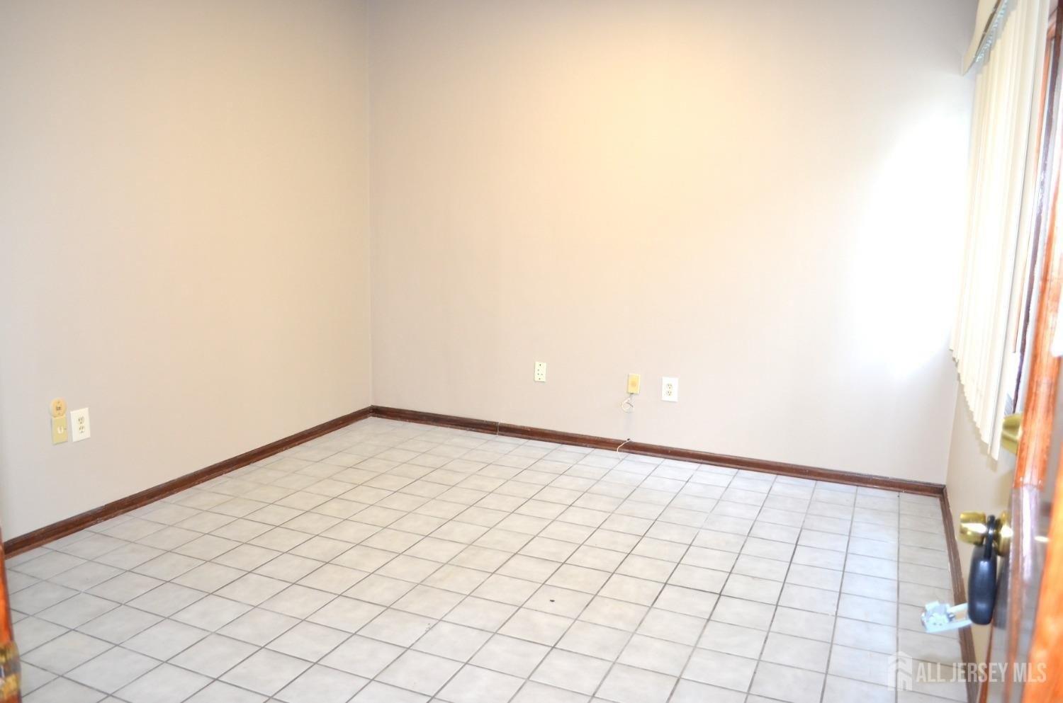 Property Image for 250 Stelton Road 1