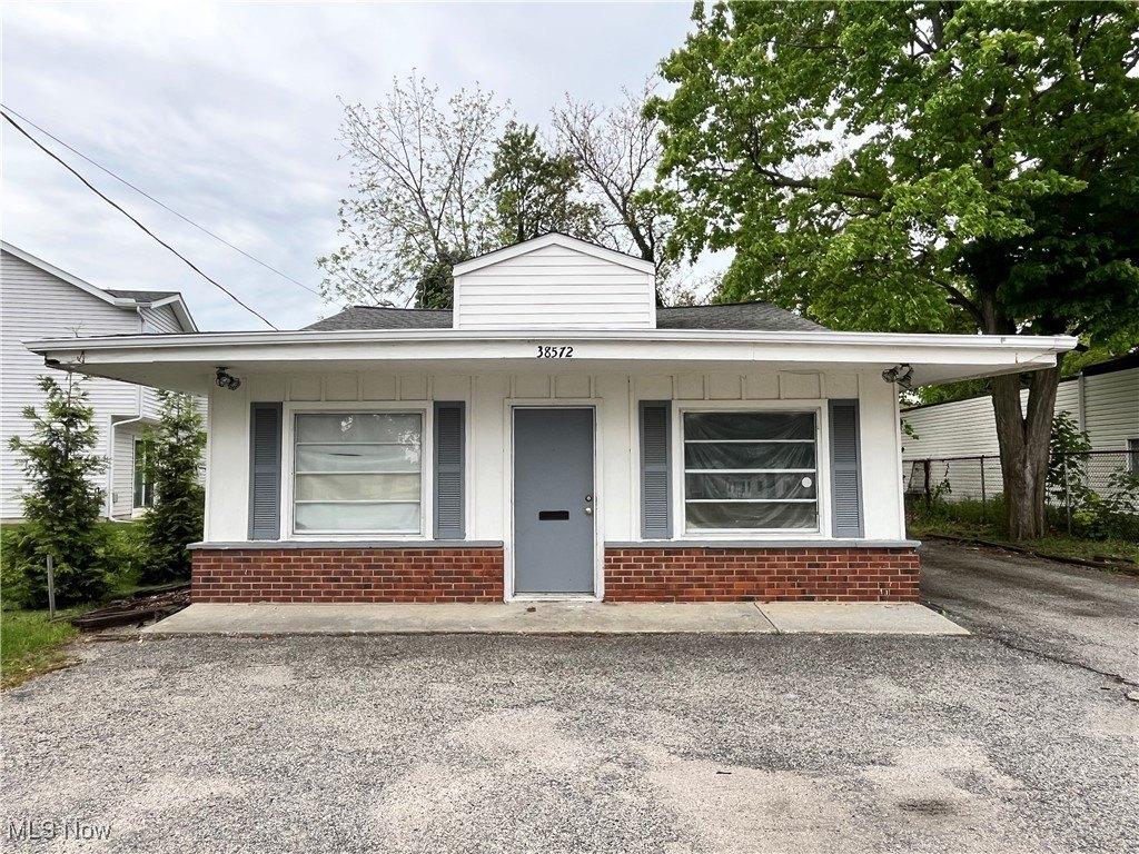 Property Image for 38572 Lakeshore Boulevard