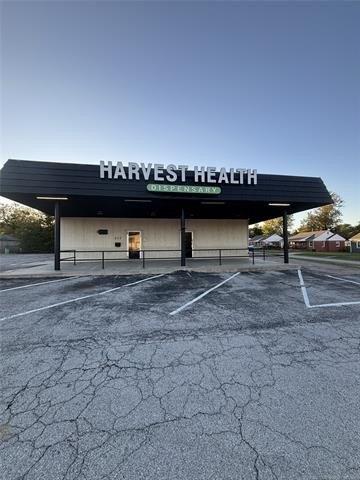 Property Image for 432 S Sheridan Road