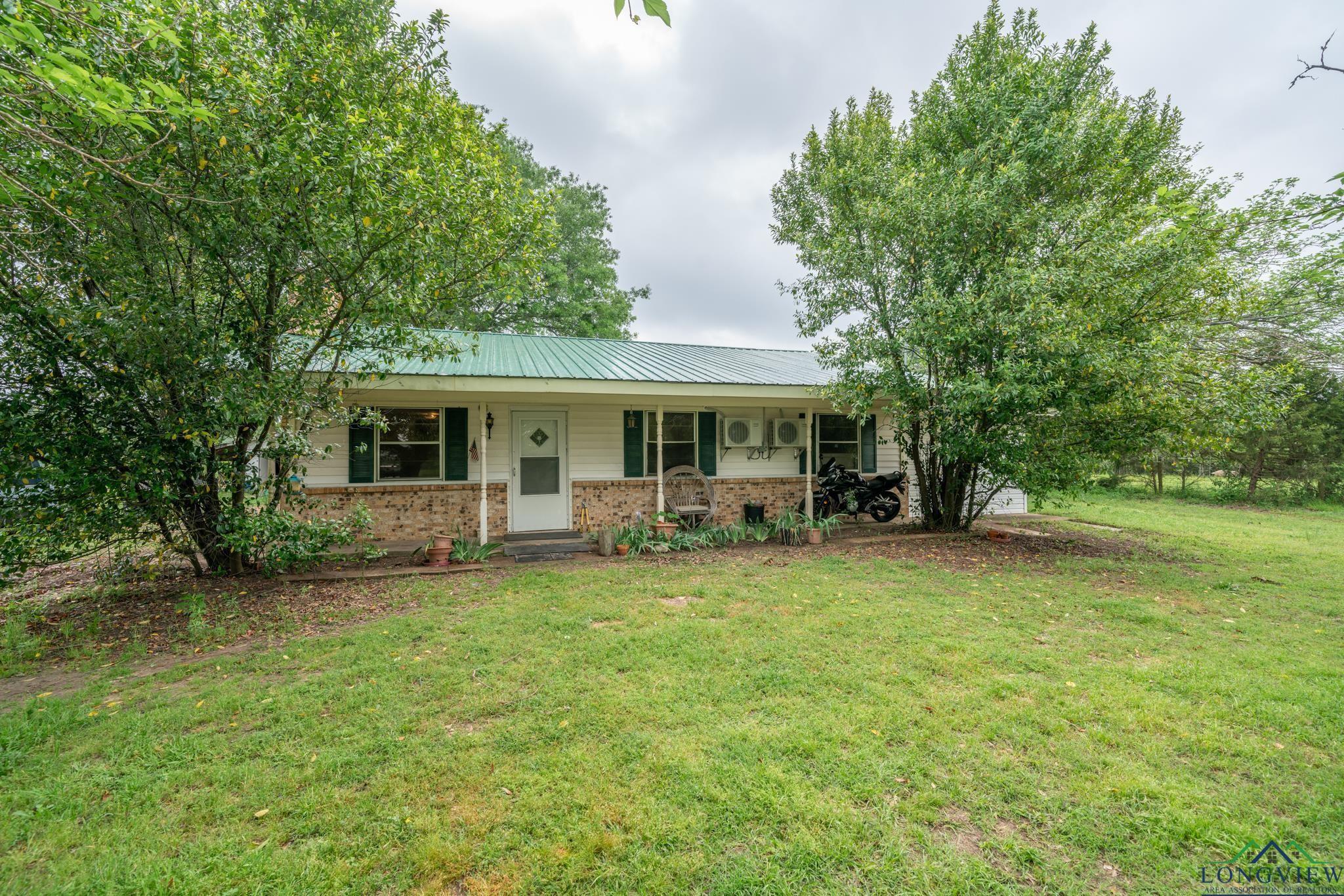 Property Image for 902 County Road 3980