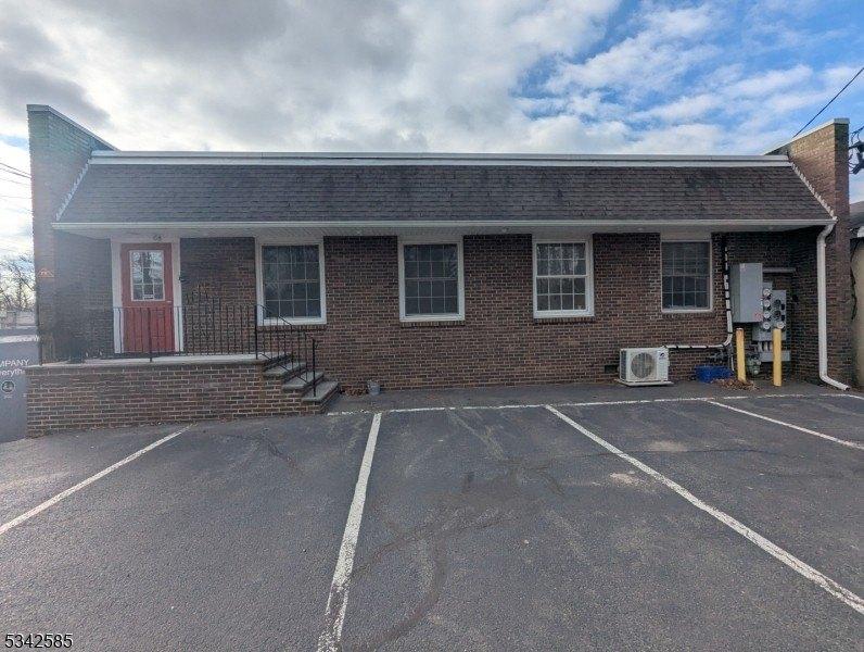 Property Image for 2504 Plainfield Ave, Unit 3