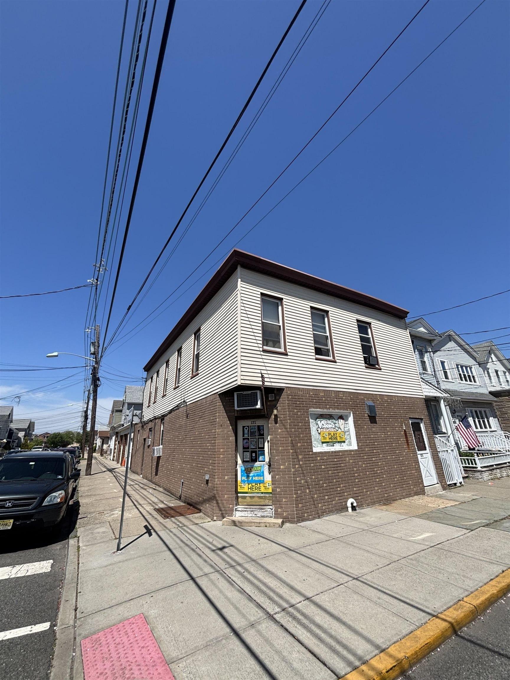 Property Image for 171 Hobert Ave