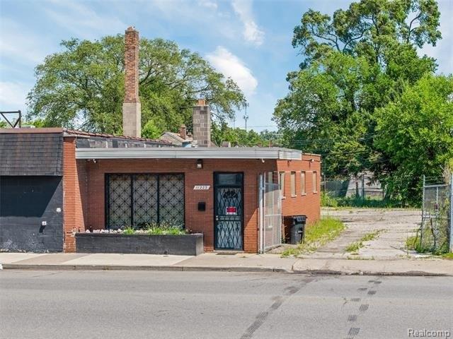 Property Image for 11223 E 7 Mile Road