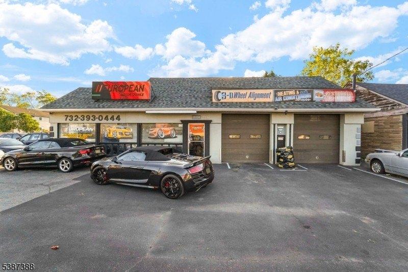 Property Image for 2210 Park Ave