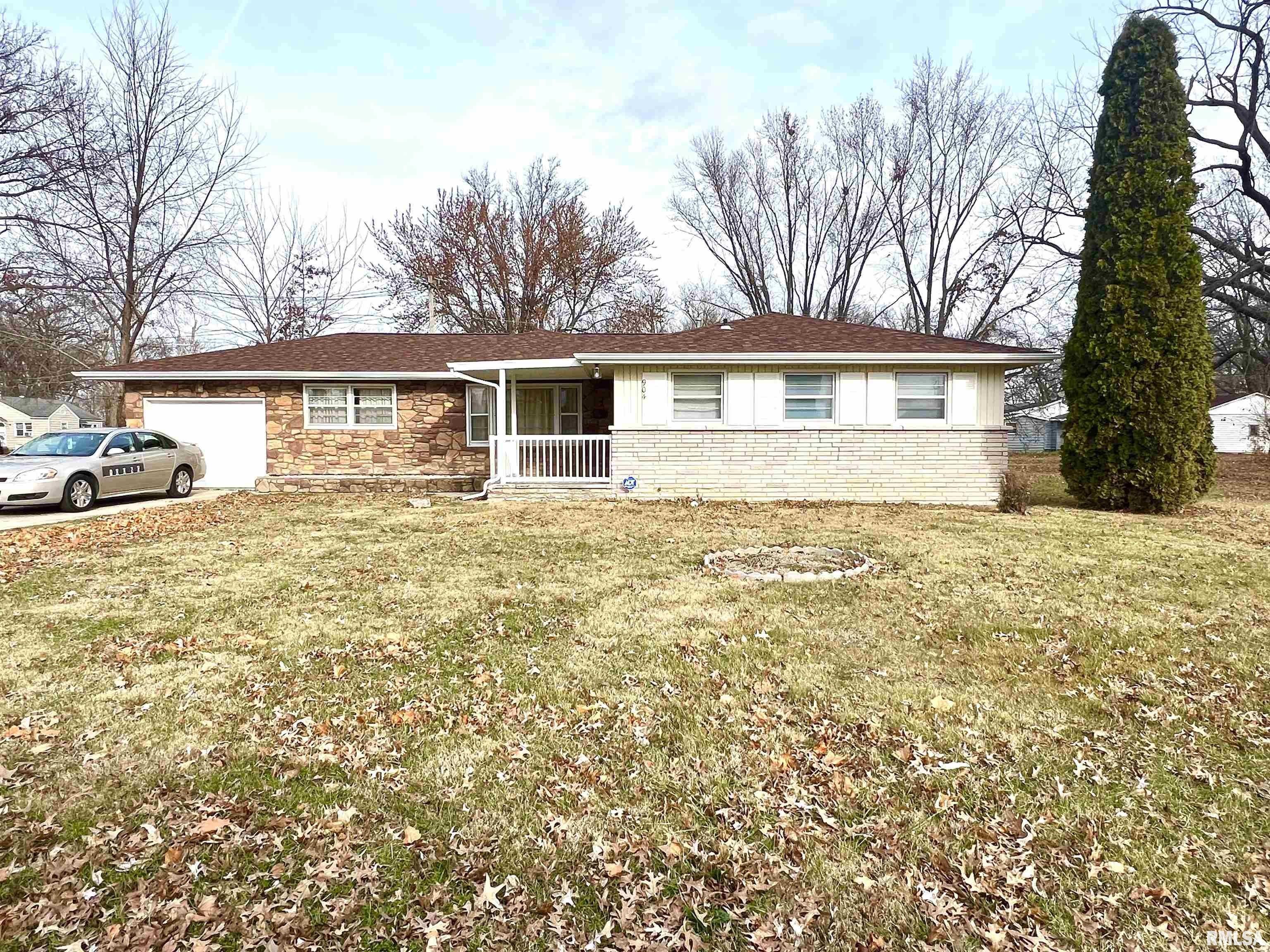 62801 Real Estate Find Houses & Homes for Sale in Centralia, IL