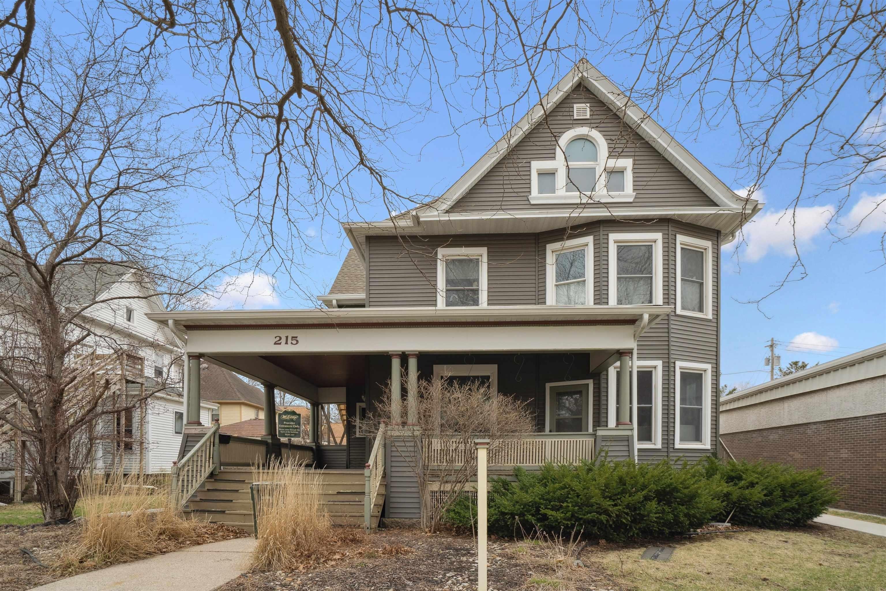 Property Image for 215 Franklin Street