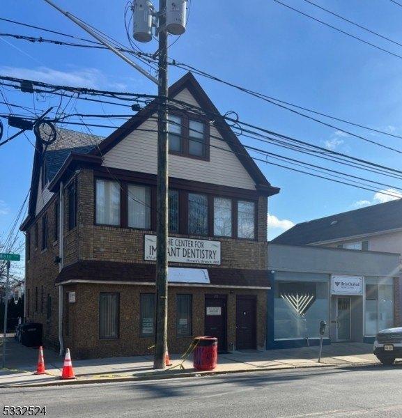 Property Image for 170-172 Main Ave