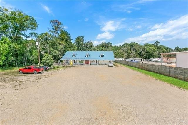 Property Image for 1957 COLLINS Boulevard
