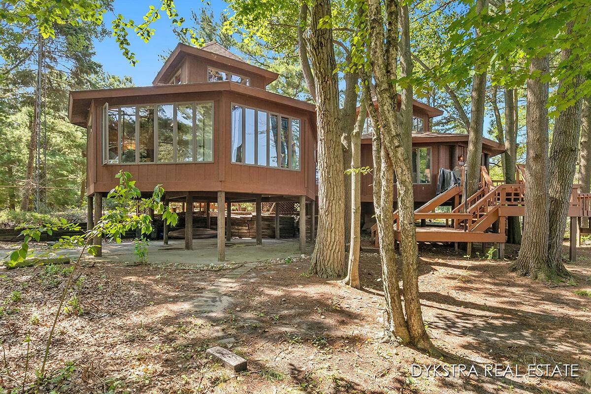 Property Image for 9231 Silver Lake Road