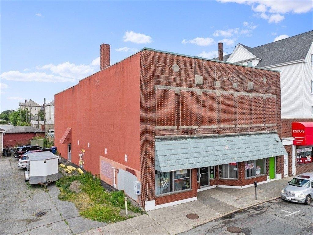 Property Image for 1637 Acushnet Ave