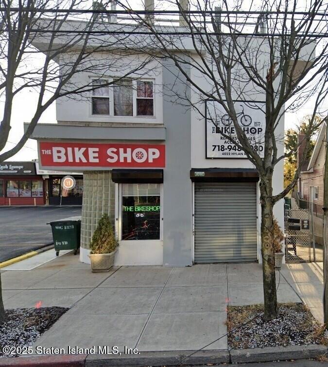 Property Image for 4022 Hylan Boulevard