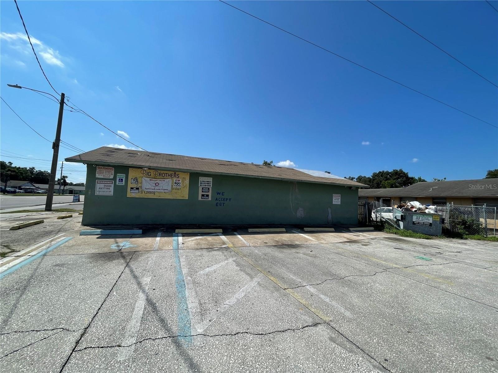 Property Image for 900 S Ivey Lane