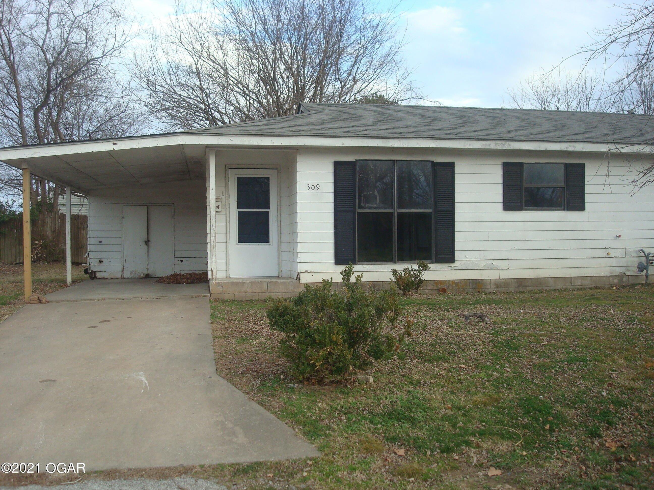 309 N Lincoln Street, Neosho, MO 64850 MLS 230712 CENTURY 21