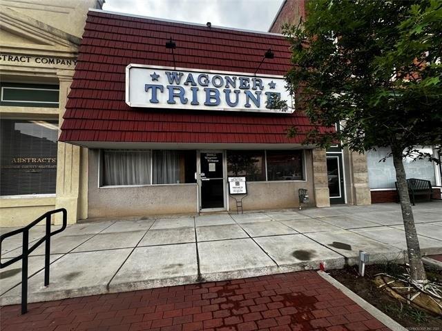 Property Image for 221 E Cherokee Street