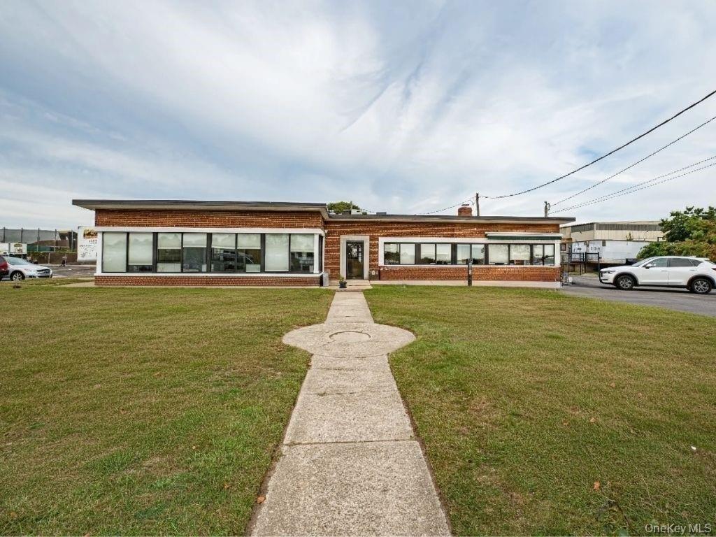 Property Image for 1250 Wellwood Avenue