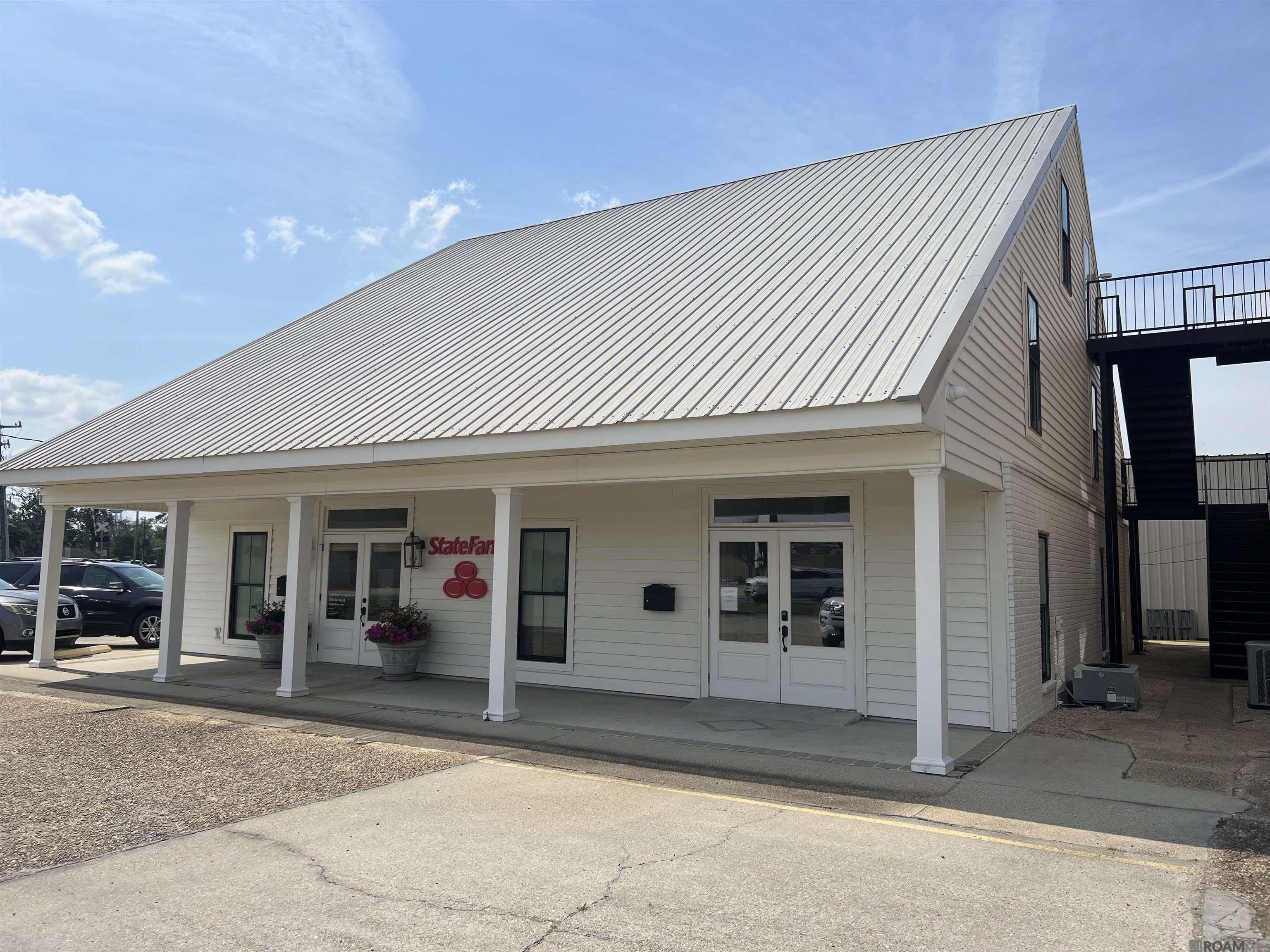 Property Image for 1214 E Cornerview St