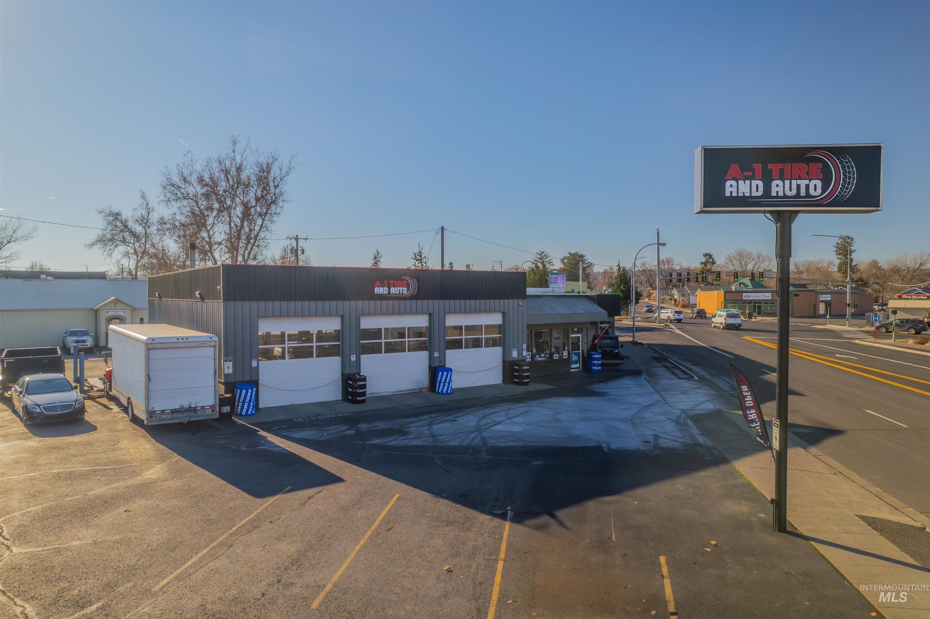 Property Image for 517 & 519 Diagonal Street