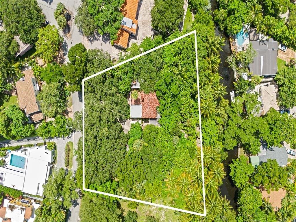 Property Image for 121 Rose Dr