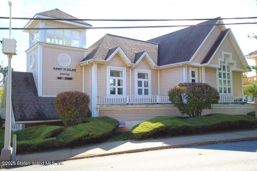 Property Image for 15 1 Street