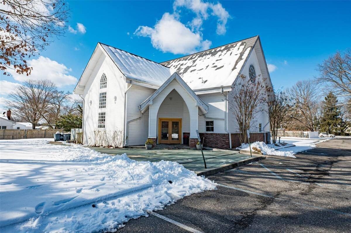 Property Image for 203 E Pulaski Road
