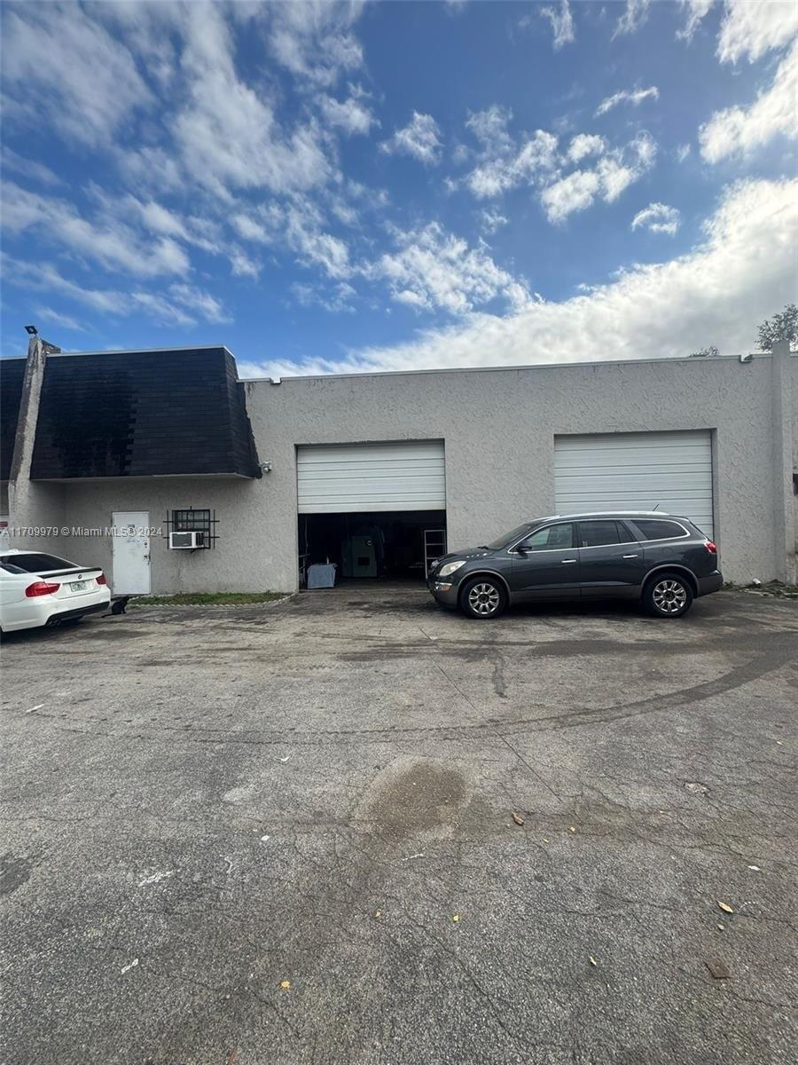 Property Image for 4450 SW 61st Ave