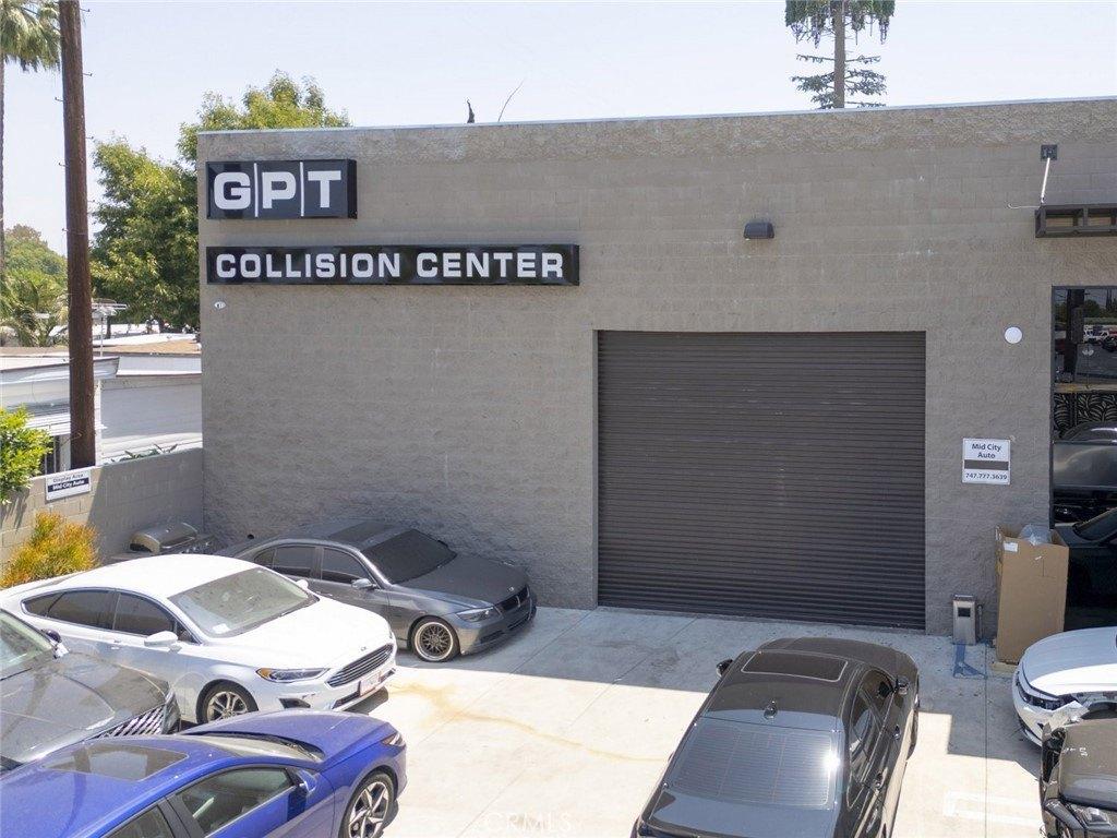 Property Image for 7620 Balboa Boulevard