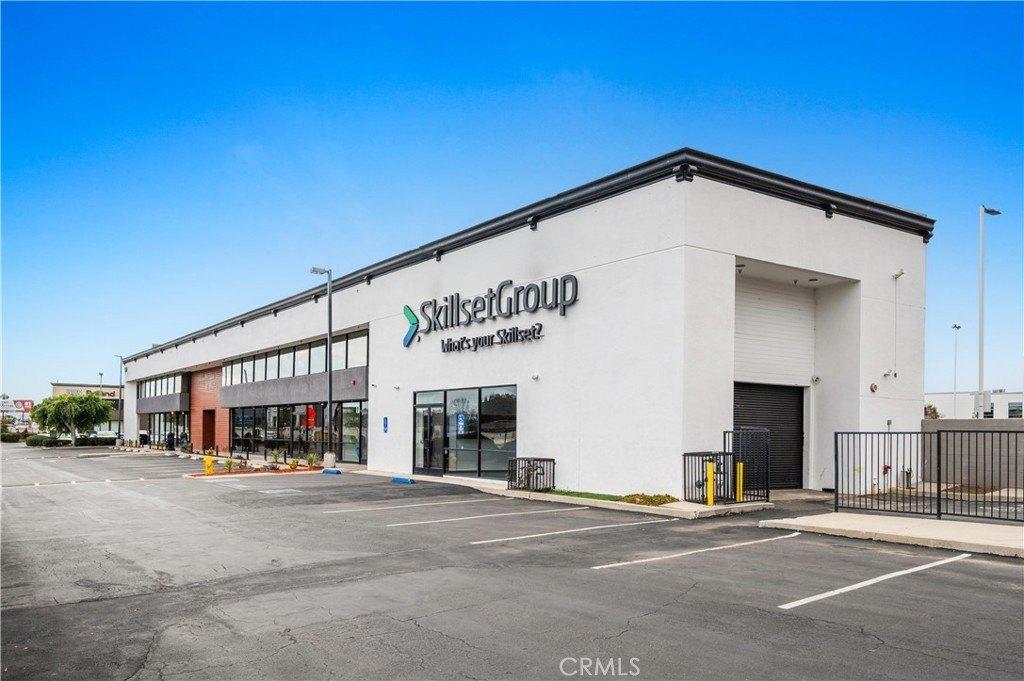 Property Image for 800 E Dyer Road