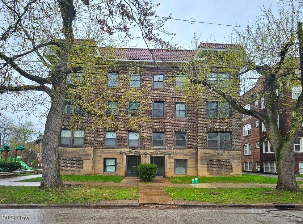 Property Image for 2617 Euclid Heights Boulevard