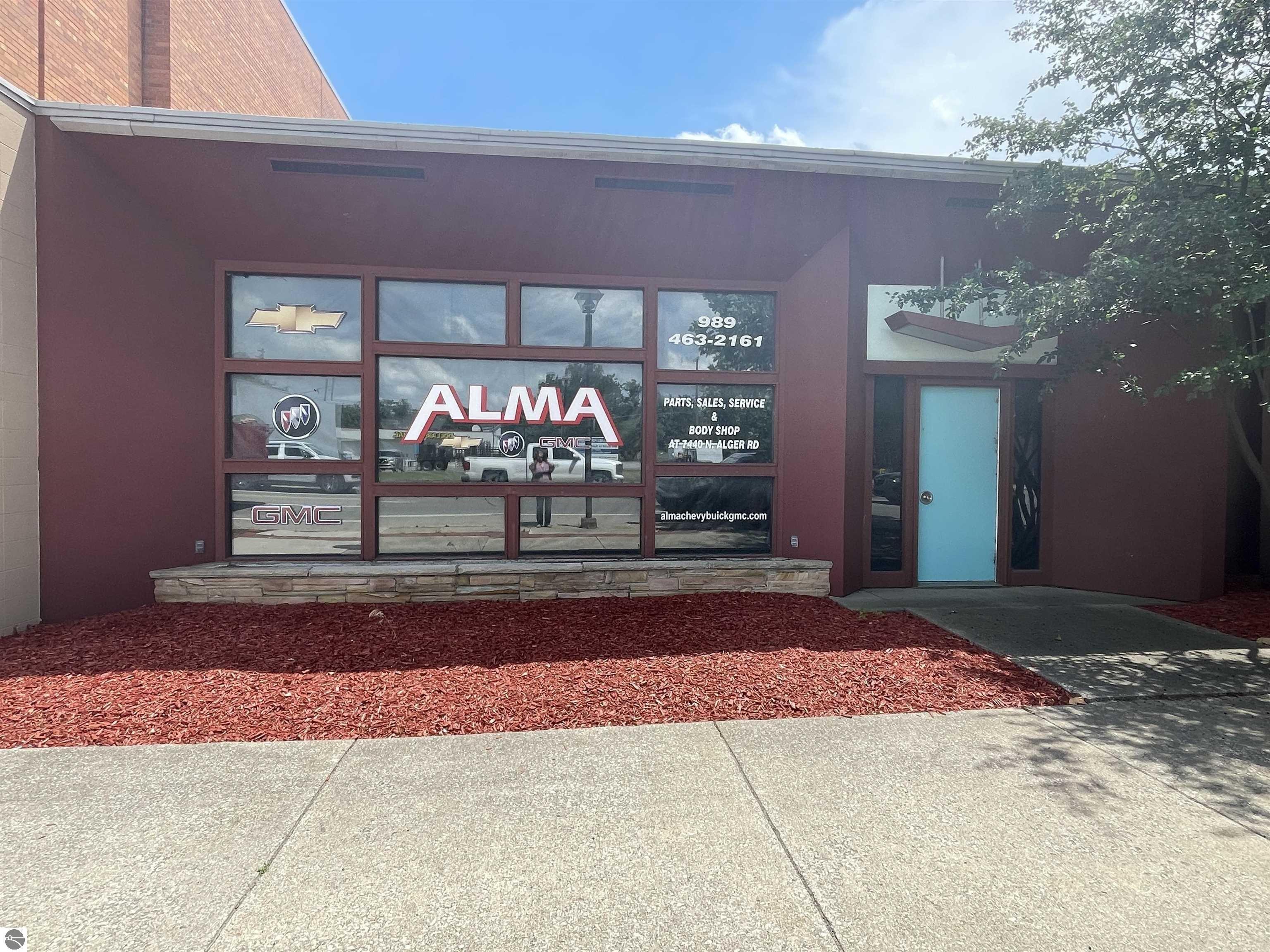 Property Image for 324 E Superior Street