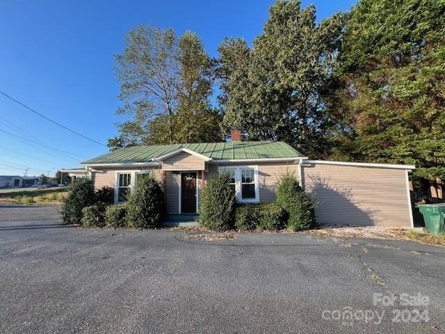 Property Image for 705 W 15th Street
