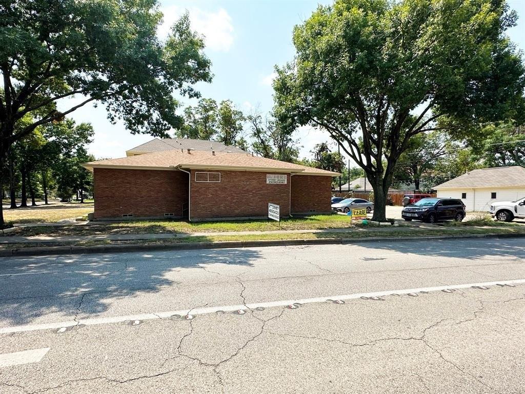 Property Image for 1104 W Jefferson Boulevard