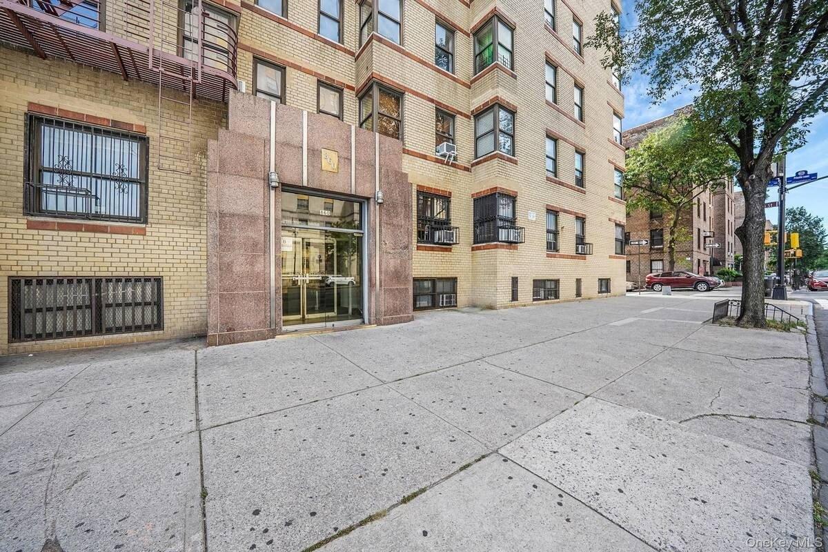 Property Image for 860 Grand Concourse 2R