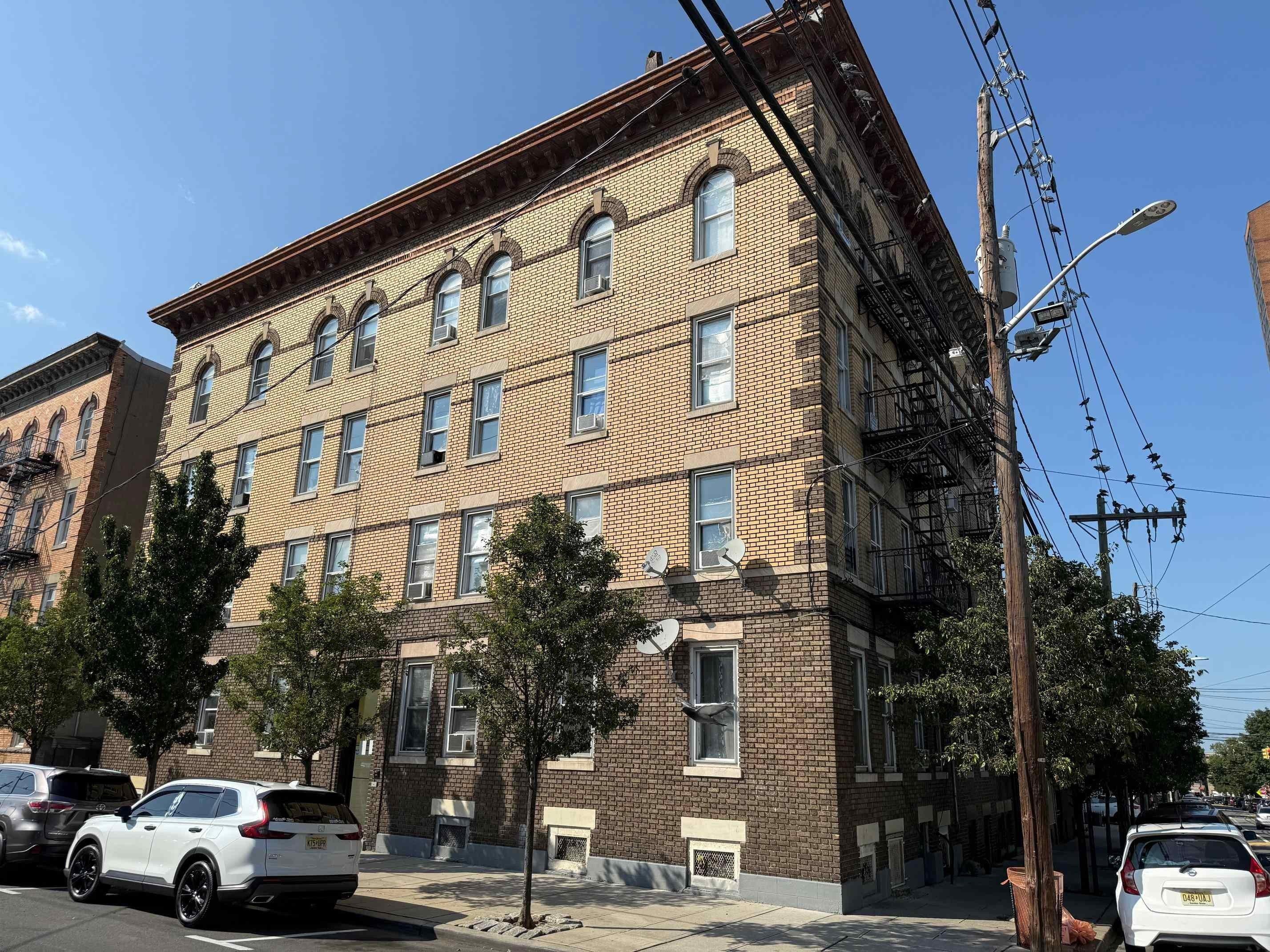 Property Image for 604 21st St