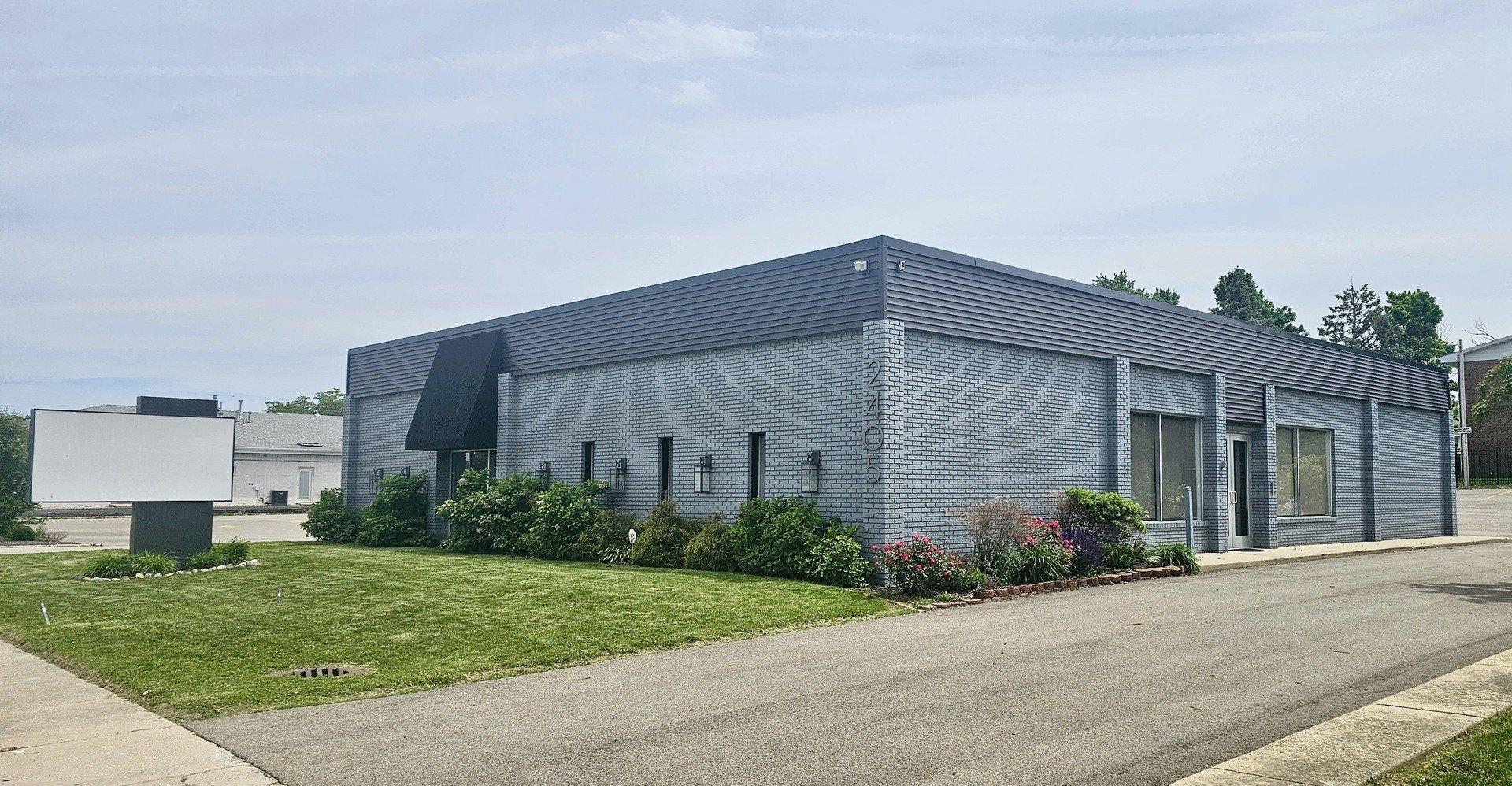 Property Image for 2405 E Washington Street