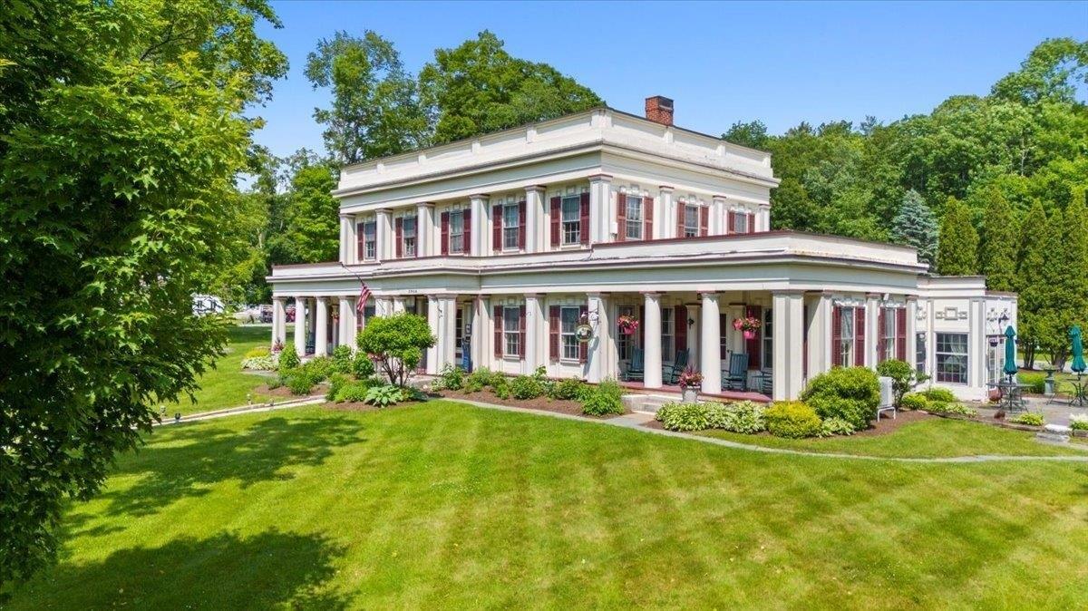 Property Image for 3888-3904 VT Route 7A