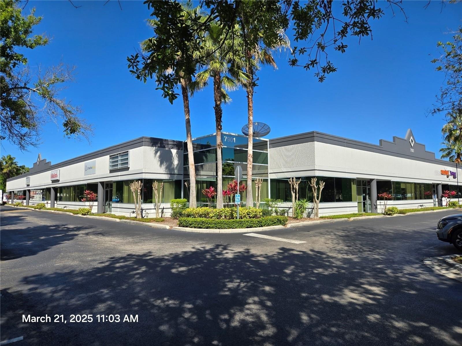 Property Image for 7901 Kingspointe Parkway 23