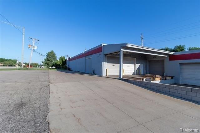 Property Image for 1462 Imlay City Road